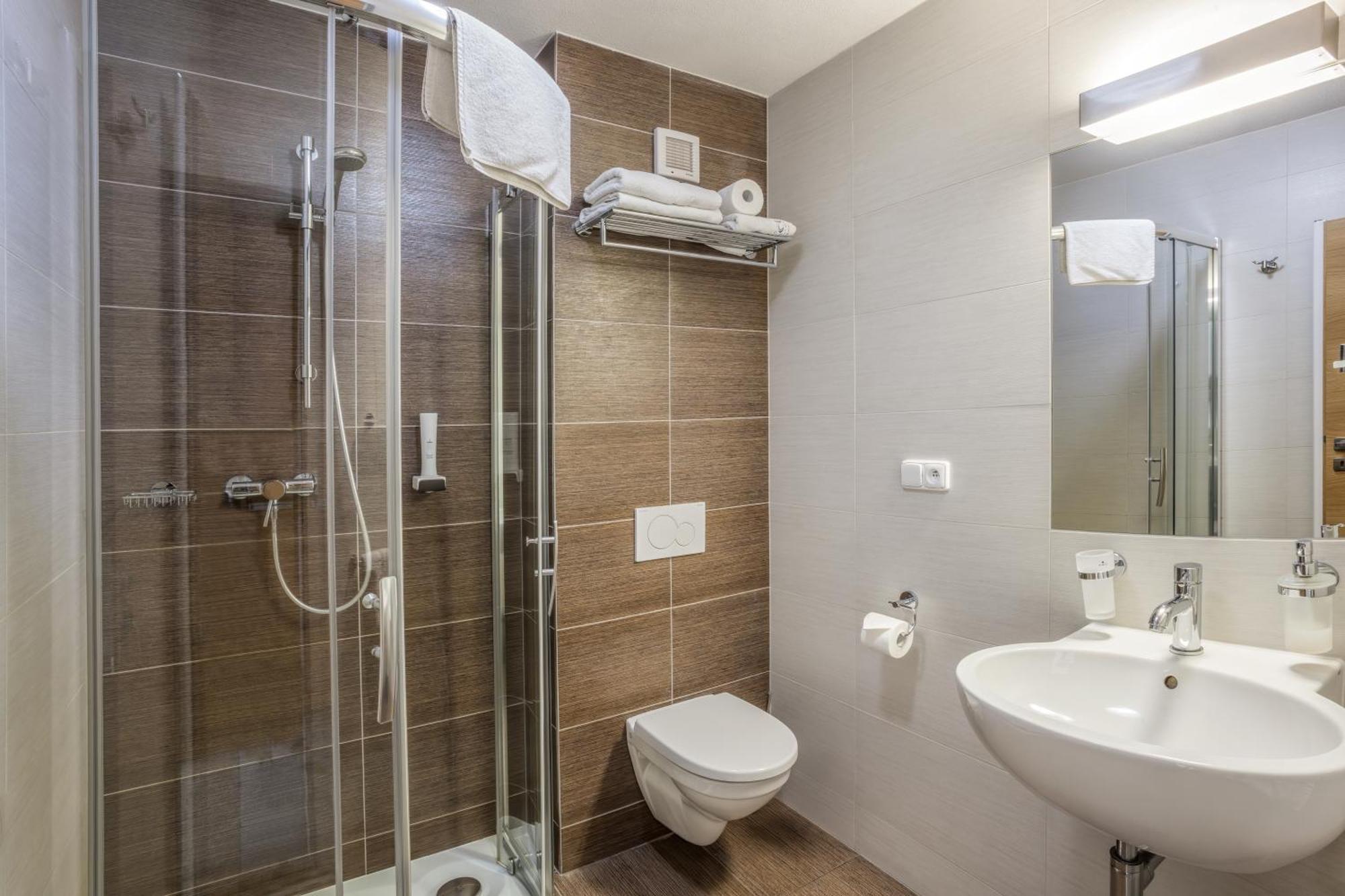 Hotel Lidovy Dum Bzenec Luaran gambar