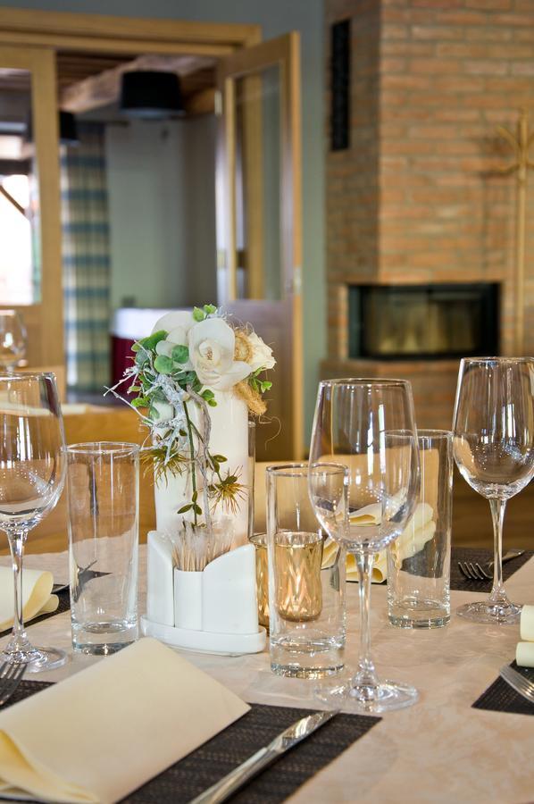 Hotel Lidovy Dum Bzenec Luaran gambar